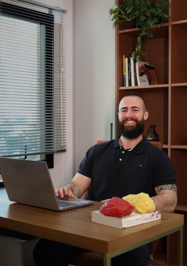 Dr. Leonardo Burgheri